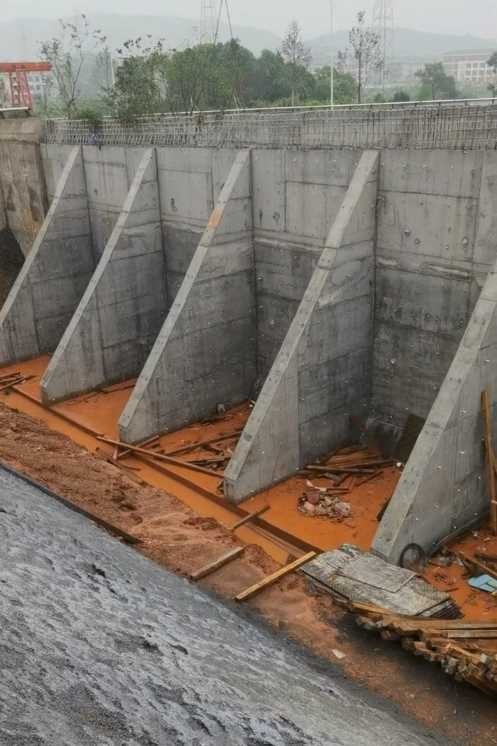 南阳唐河县锚杆式挡土墙